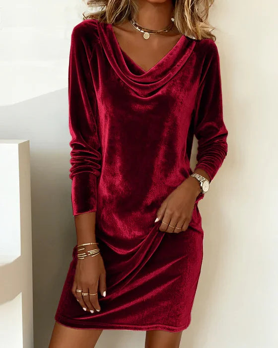 Frosina | Chique Fluwelen Jurk die het Silhouet Verfijnt